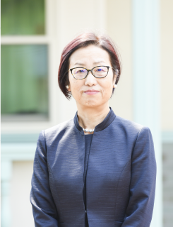 学院長画像